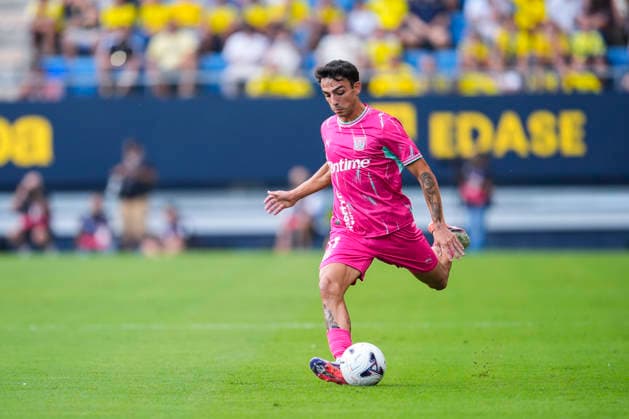 October 3, 2026, Cadiz, Cadiz, Spain: Naim Garcia of CD Leganes kicks the ball during the Spanish league, LaLiga Hypermotion, football match played between Cadiz CF and CD Leganes at JP Financial stadium on October 3, 2026, in Cadiz, Spain. Cadiz CF V CD Leganes - LaLiga Hypermotion  - ZUMAa181 20261003_zaa_a181_025 Copyright: xJoaquinxCorcherox