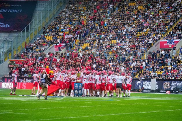 The Potsdam Royals after their warm-up: Dresden Monarchs vs. Potsdam Royals, American football, German Football League, GFL Bowl, 2026 season, October 3, 2026 Dresden Monarchs vs. Potsdam Royals, American football, German Football League, GFL Bowl, 2026 season, October 3, 2026, Dresden Copyright: xEibner-Pressefoto PiaxSchindlerx EP_PSR