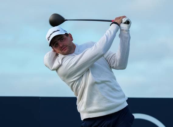 Casey Jarvis plays his tee shot on the 9th hole Alfred Dunhill Links Championship, Golf, Round 3, Old Course St Andrews, Scotland, UK, Scotland, UK - 03 Oct 2026 Scotland United Kingdom  Copyright: xStuartxWallace Shutterstockx 17184163o