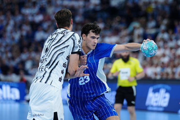 Julian Köster, THW Kiel, 07; Nikola Roganovic, VfL Gummersbach, 23 (GER); THW Kiel vs. VfL Gummersbach, Handball, 1st Bundesliga, Matchday 7, 2026–2027 Season, October 3, 2026 GER, THW Kiel vs. VfL Gummersbach, Handball, 1st Bundesliga, Matchday 7, 2026–2027 season, October 3, 2026 Kiel Copyright: xEibner-Pressefoto MarcelxvonxFehrnx EP_MFN