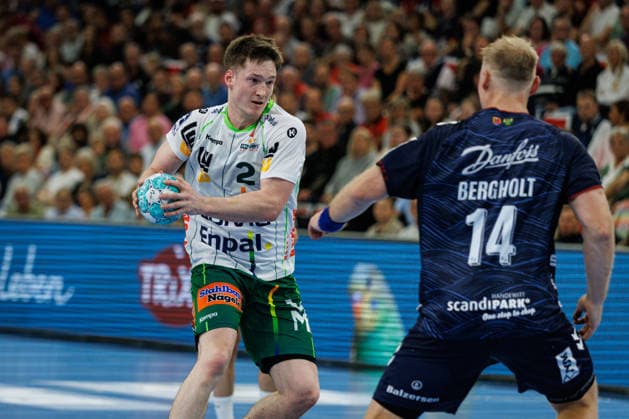 Opel HBL SG Flensburg Handewitt vs. FRISCH AUF Göppingen, October 3, 2026: Oskar Neudeck (No. 02), Frisch auf Göppingen, vs. Emil Siersbaek Bergholt (No. 14), SG Flensburg Handewitt Opel HBL SG Flensburg Handewitt vs. FRISCH AUF Göppingen, GGW Arena on October 3, 2026 Copyright: xBEAUTIFULxSPORTS MarioxM.xKobergx