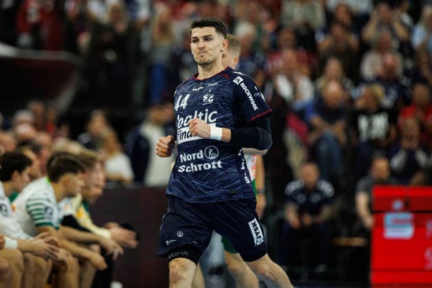 Opel HBL SG Flensburg Handewitt vs. FRISCH AUF Göppingen, October 3, 2026—Cheers and goal celebrations for Aymeric Minne, No. 44, SG Flensburg Handewitt Opel HBL SG Flensburg Handewitt vs. FRISCH AUF Göppingen, GGW Arena on October 3, 2026 Copyright: xBEAUTIFULxSPORTS MarioxM.xKobergx