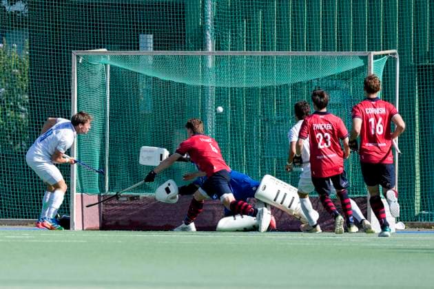 Goal scorer Tobias Martins (MHC), No. 10, a player for Mannheimer HC (MHC), scores the goal to make it 2–0; goal, highlight, action, play, game scene, October 3, 2026, Mannheim, Germany, hockey, 1st Bundesliga, men’s, Mannheim HC vs. Berlin HC xozx