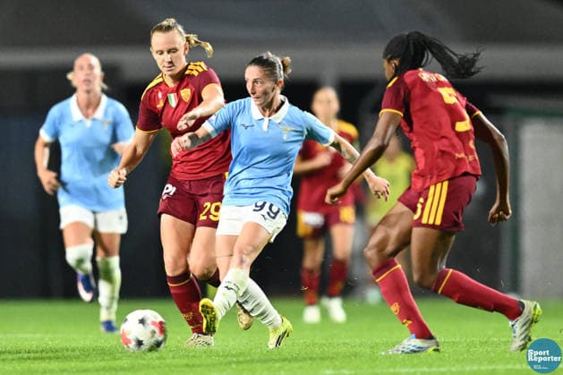 IPA89266982 - Noemi Visentin of S.S. Lazio during the Serie A Women s league match between Roma and Lazio, AS Roma vs. S.S. Lazio Women, Italian Serie A Women s soccer match in Rome, Italy, October 3, 2026  Copyright: xClaudioxEnea IPAxSportx xx IPA89266982