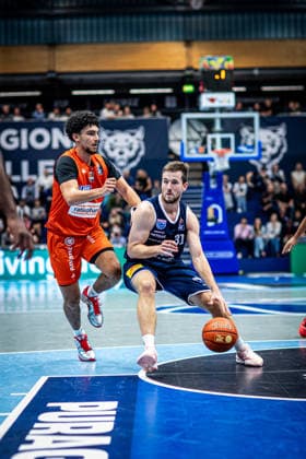 BB 1BL Men s Syntainics MBC vs. Ratiopharm Ulm Spencer Reaves Syntainics MBC during the 2026–2027 season in the 1st EasyCredit Bundesliga on Matchday 4 between Syntainics MBC and Ratiopharm Ulm at the Stadthalle Weissenfels on October 3, 2026 in Weissenfels, Saxony-Anhalt, Germany
