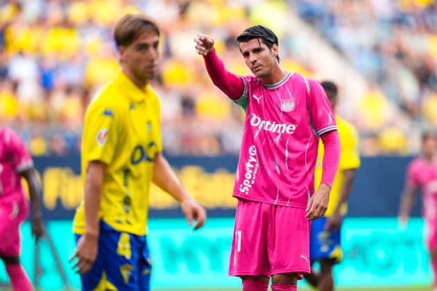 October 3, 2026, Cadiz, Cadiz, Spain: Alvaro Morata of CD Leganes looks on during the Spanish league, LaLiga Hypermotion, football match played between Cadiz CF and CD Leganes at JP Financial stadium on October 3, 2026, in Cadiz, Spain. Cadiz Spain - ZUMAa181 20261003_zaa_a181_034 Copyright: xJoaquinxCorcherox