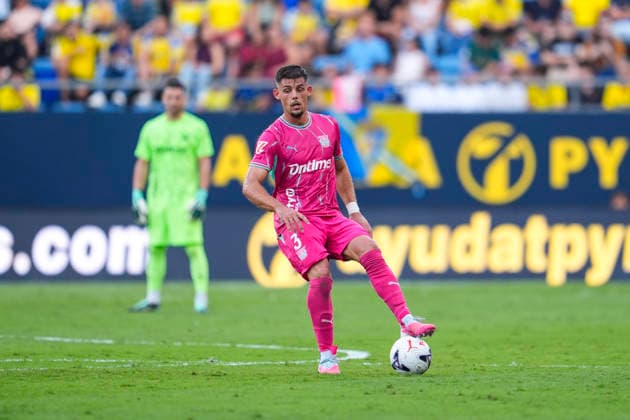 October 3, 2026, Cadiz, Cadiz, Spain: Javi Montero of CD Leganes controls the ball during the Spanish league, LaLiga Hypermotion, football match played between Cadiz CF and CD Leganes at JP Financial stadium on October 3, 2026, in Cadiz, Spain. Cadiz Spain - ZUMAa181 20261003_zaa_a181_035 Copyright: xJoaquinxCorcherox