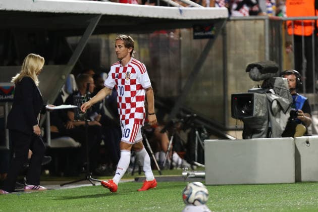 Rijeka, Croatia, 3rd October 2026. UEFA Nations League. Matchday 3, Group A3. Croatia v England at Rujevica, Rijeka. Luka MODRIC (10) leaving the pitch. Croatia v England, UEFA Nations League.