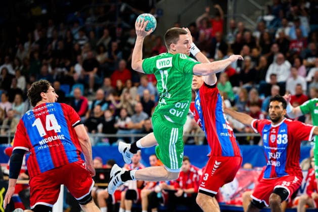 Bietigheim HBL 26 27 SG BBM Bietigheim Fuechse Berlin (from left): Fynn Nicolaus (Bietigheim), Nils Lichtlein (Berlin), Nikola Vlahovic (Bietigheim) Bietigheim-Bissingen Egetrans Arena Baden-Württemberg, Germany