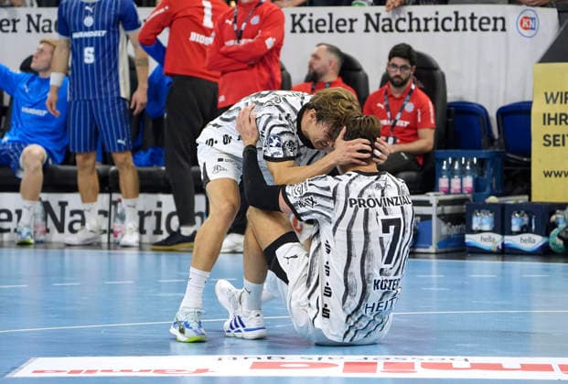 Photo: Rune Dahmke (Kiel) celebrating, with Julian KÖSTER (Kiel) on the right. Men s Handball 1st Bundesliga on Sat, Oct 3, 2026: THW Kiel vs. VfL Gummersbach