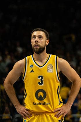 Jordan Ford, October 3, 2026, Alba Berlin vs. Bamberg Baskets, Basketball, BBL, Uber Arena, Berlin. DFL regulations prohibit any use of photographs as image sequences and or quasi-video. Copyright: HMBxMedia xFinnxWeidmann