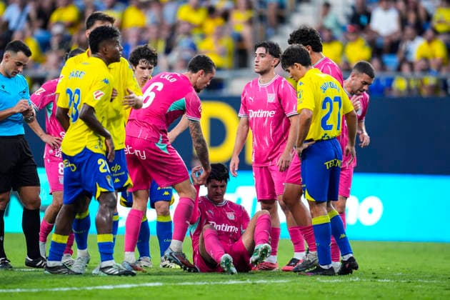 October 3, 2026, Cadiz, Cadiz, Spain: Alvaro Morata of CD Leganes laments during the Spanish league, LaLiga Hypermotion, football match played between Cadiz CF and CD Leganes at JP Financial stadium on October 3, 2026, in Cadiz, Spain. Cadiz Spain - ZUMAa181 20261003_zaa_a181_053 Copyright: xJoaquinxCorcherox