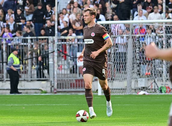 October 3, 2026, GER Soccer, Men, Bundesliga, Friendly Match, 2026–2027 Season, Hamburg, FC St. Pauli vs. Borussia Mönchengladbach, Individual Play, Landscape Format, David Nemeth, Pauli 04. DFB and DFL regulations prohibit any use of photographs as image sequences and or quasi-video. Hamburg, Millerntorstadion, Hamburg, Germany Copyright: xnordphotoxGmbH xWitkex