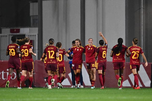 SOCCER - Women s Serie A - AS Roma vs. SS Lazio Women Photo by IPA ABACAPRESS.COM89267519 - Alayah Pilgrim of A.S. Roma Women celebrates after scoring the goal that made the score 3-0 during the Serie A Women Athora match on Matchday 2 between A.S. Roma Women and S.S. Lazio Women at Tre Fontane Stadium on October 3, 2026, in Rome, Italy. Rome Italy  Copyright: xIPAxSport ABACAx