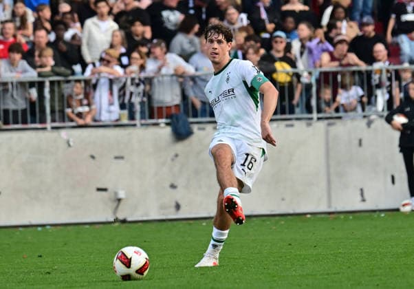October 3, 2026, GER Soccer, Men, Bundesliga, Friendly Match, 2026–2027 Season, Hamburg, FC St. Pauli vs. Borussia Mönchengladbach, Individual Play, Landscape Orientation, Philipp Sander, BMG Gladbach 16. DFB and DFL regulations prohibit any use of photographs as image sequences and or quasi-video. Hamburg, Millerntorstadion, Hamburg, Germany Copyright: xnordphotoxGmbH xWitkex