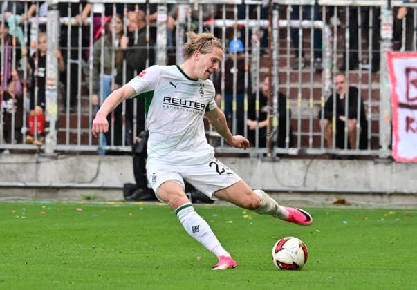 October 3, 2026, GER Soccer, Men, Bundesliga, Friendly Match, 2026–2027 Season, Hamburg, FC St. Pauli vs. Borussia Mönchengladbach, Individual Play, Landscape Orientation, David Herold, BMG Gladbach 20. DFB and DFL regulations prohibit any use of photographs as image sequences and or quasi-video. Hamburg, Millerntorstadion, Hamburg, Germany Copyright: xnordphotoxGmbH xWitkex