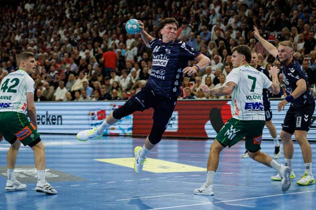 Opel HBL SG Flensburg Handewitt vs. FRISCH AUF Göppingen, October 3, 2026, Lasse Kjaer Moller, No. 64, SG Flensburg Handewitt on the attack Opel HBL SG Flensburg Handewitt vs. FRISCH AUF Göppingen, GGW Arena on October 3, 2026 Copyright: xBEAUTIFULxSPORTS MarioxM.xKobergx