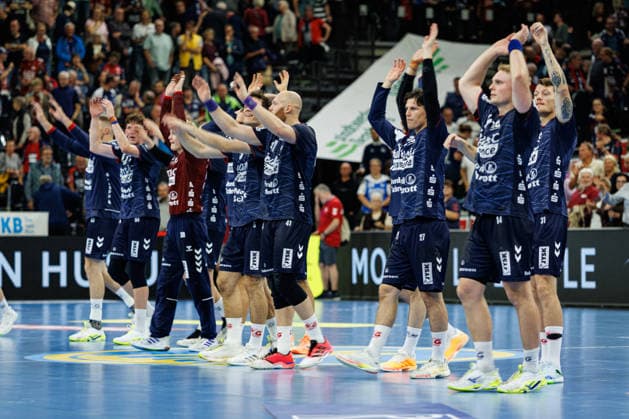 Opel HBL SG Flensburg Handewitt vs. FRISCH AUF Göppingen, Oct. 3, 2026: Celebrations after the victory. SG Flensburg Handewitt Opel HBL SG Flensburg Handewitt vs. FRISCH AUF Göppingen, GGW Arena, Oct. 3, 2026 Copyright: xBEAUTIFULxSPORTS MarioxM.xKobergx