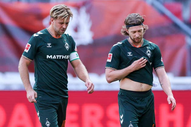 Niclas Fuellkrug of Werder Bremen and Mitchell Weiser of Werder Bremen look disappointed during the friendly match between FC Twente Enschede and Werder Bremen at De Grolsch Veste on October 2, 2026, in Enschede, Netherlands Photo by Marco Steinbrenner, DeFodi Images Niclas Fuellkrug of Werder Bremen and Mitchell Weiser of Werder Bremen look dejected during the friendly match between FC Twente Enschede and Werder Bremen at De Grolsch Veste on October 2, 2026, in Enschede, Netherlands. Photo by Marco Steinbrenner, DeFodi Images. Photo by Marco Steinbrenner, DeFodi Images.