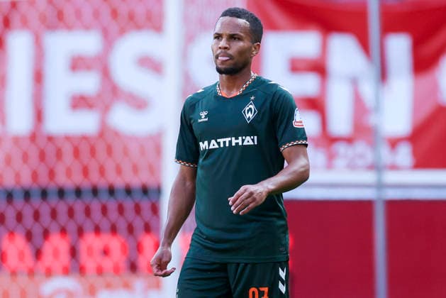 Felix Agu: Werder Bremen looks dejected during the friendly match between FC Twente Enschede and Werder Bremen at De Grolsch Veste on October 2, 2026, in Enschede, Netherlands Photo by Marco Steinbrenner DeFodi Images Felix Agu Werder Bremen looks dejected during the friendly match between FC Twente Enschede and Werder Bremen at De Grolsch Veste on October 2, 2026, in Enschede, Netherlands Photo by Marco Steinbrenner, DeFodi Images Photo by Marco Steinbrenner, DeFodi Images
