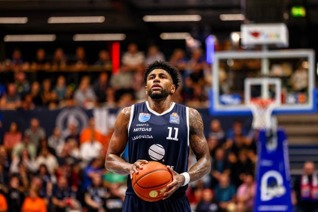 Anthony Gaines of SYNTAINICS MBC, No. 11, prepares to take a free throw, GER, Syntainics MBC vs. Ratiopharm Ulm, Basketball, 1st Bundesliga, Matchday 4, 2026–2027 season, October 3, 2026, GER, Syntainics MBC vs. Ratiopharm Ulm, Basketball, 1st Bundesliga, Matchday 4, 2026–2027 season, October 3, 2026, Weissenfels Copyright: xEibner-Pressefoto LauraxRoemerx EP_LRR