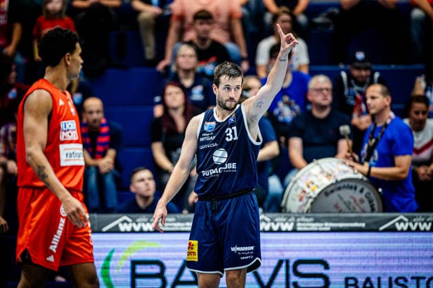 BB 1BL Men s Syntainics MBC vs. Ratiopharm Ulm Spencer Reaves Syntainics MBC during the 2026–2027 season in the 1st EasyCredit Bundesliga on Matchday 4 between Syntainics MBC and Ratiopharm Ulm at the Stadthalle Weissenfels on October 3, 2026 in Weissenfels, Saxony-Anhalt, Germany