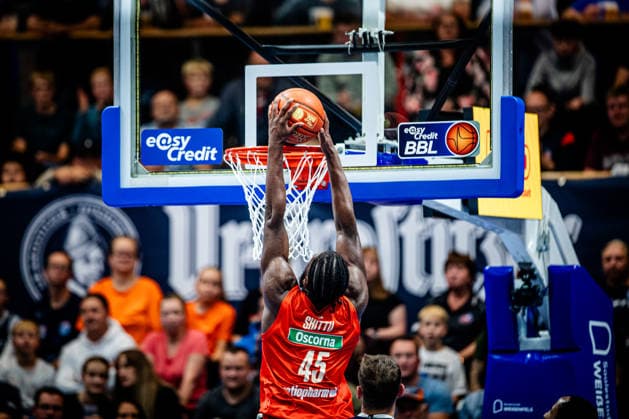 BB 1BL Men s Syntainics MBC vs. Ratiopharm Ulm: Oluwasimisola Shittu of Ratiopharm Ulm during the 2026–2027 season in the 1 EasyCredit Bundesliga on Matchday 4 between Syntainics MBC and Ratiopharm Ulm at the Stadthalle Weissenfels on October 3, 2026, in Weissenfels, Saxony-Anhalt, Germany