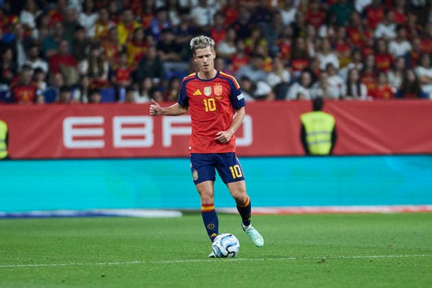 Spain - Czech Republic - UEFA Nations League 2026 27 OVIEDO, SPAIN - OCTOBER 3: Dani Olmo of Spain passes the ball during the UEFA Nations League 2026 27 group phase match between Spain and Czech Republic at the Carlos Tartiere Stadium on October 3, 2026 in Oviedo, Spain. (Photo by Diego Simon Photo Players Images Magara Press) Oviedo Carlos Tartiere Espana Copyright: xDiegoxSimonx