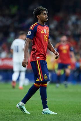 Spain - Czech Republic - UEFA Nations League 2026 27 OVIEDO, SPAIN - OCTOBER 3: Lamine Yamal of Spain looks on during the UEFA Nations League 2026 27 group phase match between Spain and Czech Republic at the Carlos Tartiere Stadium on October 3, 2026 in Oviedo, Spain. (Photo by Diego Simon Photo Players Images Magara Press) Oviedo Carlos Tartiere Espana Copyright: xDiegoxSimonx