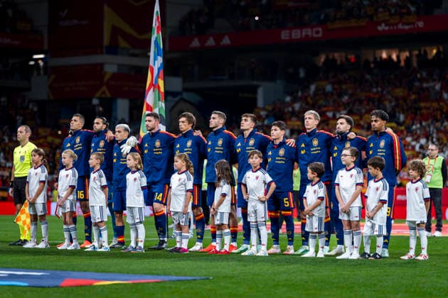 Spain v Czechia - UEFA Nations League 2026 27 Group A3 MD3 OVIEDO, SPAIN - OCTOBER 3: Players of Spain are seen during the performance of the official anthem prior to the UEFA Nations League 2026 27 group phase match between Spain and Czechia at Estadio Carlos Tartiere on October 3, 2026 in Oviedo, Spain. Oviedo Estadio Carlos Tartiere Oviedo Spain Copyright: xAlbertoxGardinx AGardin_20261003_Foot_Spa_Cze_0339
