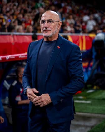 Spain v Czechia - UEFA Nations League 2026 27 Group A3 MD3 OVIEDO, SPAIN - OCTOBER 3: Luis de la Fuente, head coach of Spain, gets into the field prior to the UEFA Nations League 2026 27 group phase match between Spain and Czechia at Estadio Carlos Tartiere on October 3, 2026 in Oviedo, Spain. Oviedo Estadio Carlos Tartiere Oviedo Spain Copyright: xAlbertoxGardinx AGardin_20261003_Foot_Spa_Cze_0343