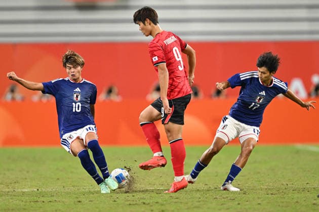 South Korea v Japan - 20th Asian Games Aichi-Nagoya TOYOTA, JAPAN - OCTOBER 03: LEE Youngjun 9 of South Korea in action during the Football Men s Final Match between South Korea and Japan on day fourteen of the 20th Asian Games Aichi-Nagoya at Toyota Stadium on October 03, 2026 in Toyota, Aichi, Japan. Stringer Anadolu Tokyo Japan. Editorial use only. Please get in touch for any other usage.  Copyright: x2026xAnadoluxStringerx