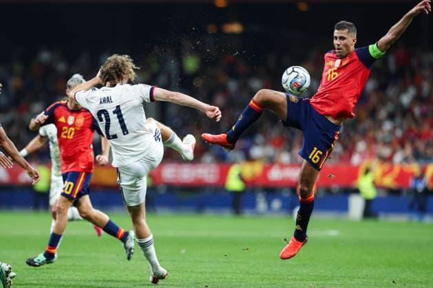 October 3, 2026, Oviedo, Asturias, Spain: Alex Kral of Chequia and Rodri of Spain compete for the ball during the UEFA Nations League 2026 27 group phase match between Spain and Czech Republic at Carlos Tartiere stadium on October 03, 2026, in Oviedo, Spain. Oviedo Spain - ZUMAa181 20261003_zaa_a181_105 Copyright: xIrinaxR.xHx