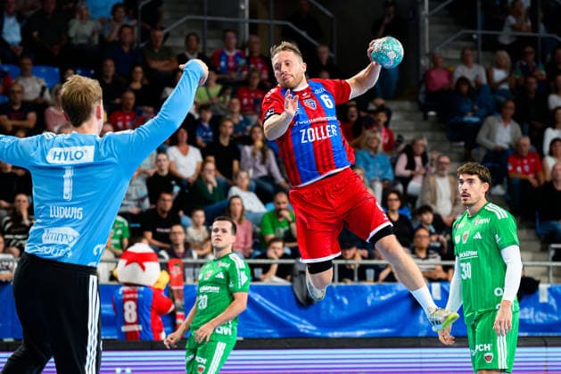 Bietigheim HBL 26 27 SG BBM Bietigheim Fuechse Berlin (from left) Goalkeeper Lasse Ludwig (Berlin), Lukas Wucherpfennig (Bietigheim) Bietigheim Bissingen Egetrans Arena Baden-Württemberg, Germany