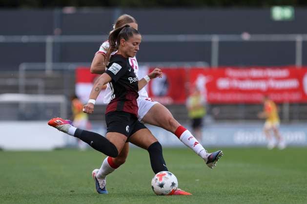 Selina Vobian of SC Freiburg and Celina Degen of 1. FC Köln go head-to-head during the Women s Bundesliga match between 1. FC Köln and SC Freiburg, Franz Kremer Stadium on October 3, 2026, in Cologne, Germany. Photo by Oliver Kaelke, DeFodi Images. Selina Vobian of SC Freiburg and Celina Degen of 1. FC Köln battle for the ball during the Bundesliga match between 1. FC Köln and SC Freiburg at Franz Kremer Stadium on October 3, 2026 in Cologne, Germany. Photo by Oliver Kaelke, DeFodi Images. DFB and DFL regulations prohibit any use of photographs as image sequences and or quasi-video. Photo by Oliver Kaelke, DeFodi Images.