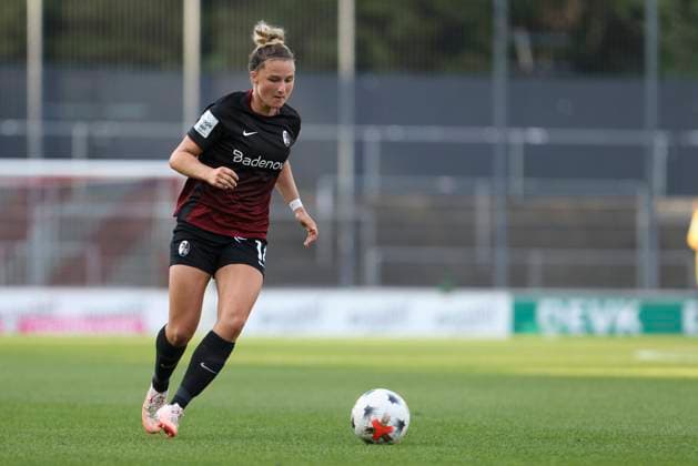 Carina Brunold of SC Freiburg in action, on the ball, making a solo play during the Women s Bundesliga match between 1. FC Köln and SC Freiburg, Franz Kremer Stadium on October 3, 2026, in Cologne, Germany. Photo by Oliver Kaelke, DeFodi Images. Carina Brunold of SC Freiburg controls the ball during the Bundesliga match between 1 FC Köln and SC Freiburg at Franz Kremer Stadium on October 3, 2026 in Cologne, Germany. Photo by Oliver Kaelke, DeFodi Images. DFB and DFL regulations prohibit any use of photographs as image sequences and or quasi-video. Photo by Oliver Kaelke, DeFodi Images.