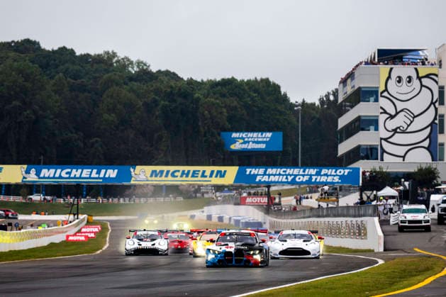 AUTO - IMSA - PETIT LE MANS 2026 01 DE PHILLIPPI Connor (usa), HARPER Dan (gbr), VERHAGEN Neil (usa), Paul Miller Racing, BMW M4 GT3 Evo, action, 68 HASSE CLOT Valentin (fra), SORENSEN Marco (dnk), DRUDI Mattia (ita), Car Blanche, Aston Martin Vantage GT3 Evo, action, start of the race, depart, during the 2026 Motul Petit Le Mans, 11th round of the 2026 IMSA WeatherTech SportsCar Championship, from October 1 to 3, 2026 on the Michelin Raceway Road Atlanta in Braselton, Georgia, United States of America - BraseltonUnited States  Copyright: xFabrizioxBoldonix