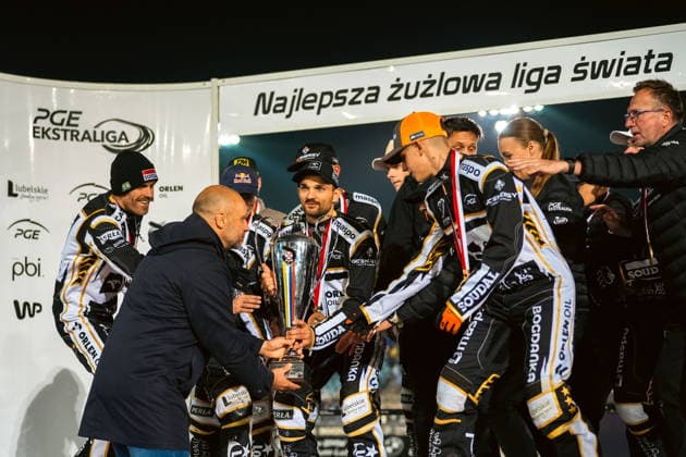 Lublin 03.10.2026 Zuzel. DMP - Druzynowe Mistrzostwa Polski 2026, runda 18 - mecz o 3 miejsce. PGE Ekstraliga sezon 2026. --- Speedway. Round 18 - 3rd place match. PGE Extraleague season 2026: Orlen Oil Motor Lublin - Fogo Unia Leszno. Persons shown: druzyna i sztab motoru lublin Fot. Kazimierz Kozuch Arena Akcji NEWSPIX.PL --- newspix.pl POLAND OUT!