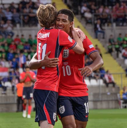03 October 2026 - Croatia v England - UEFA Nations League - Stadion HNK - Rijeka - Croatia. Croatia v England - UEFA Nations League - Stadion HNK - Rijeka - Croatia. England s Anthony Gordon celebrates his goal with Jude Bellingham. Picture : Mark Pain RIJEKA CROATIA  Copyright: xMarkxPainx