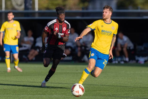 Eintracht Frankfurt vs. Eintracht Braunschweig, Friendly Match: Kevin Ehlers (Braunschweig), 21, with Cherif Cisse of Eintracht Frankfurt behind him, 45 Friendly match between Eintracht Frankfurt and Eintracht Braunschweig on October 2, 2026, at Deutsche Bank Park in Frankfurt am Main, Frankfurt am Main, Hesse, Germany, Deutsche Bank Park