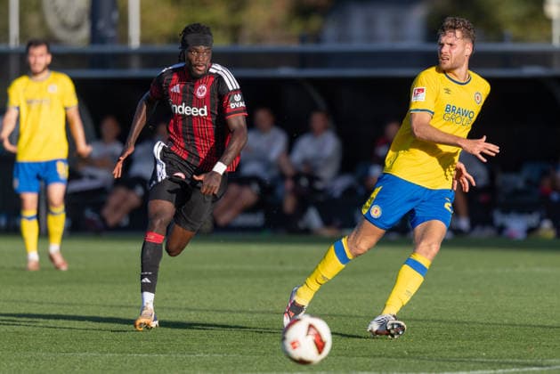 Eintracht Frankfurt vs. Eintracht Braunschweig, Friendly Match: Kevin Ehlers (Braunschweig), 21, with Cherif Cisse of Eintracht Frankfurt behind him, 45 Friendly match between Eintracht Frankfurt and Eintracht Braunschweig on October 2, 2026, at Deutsche Bank Park in Frankfurt am Main, Frankfurt am Main, Hesse, Germany, Deutsche Bank Park
