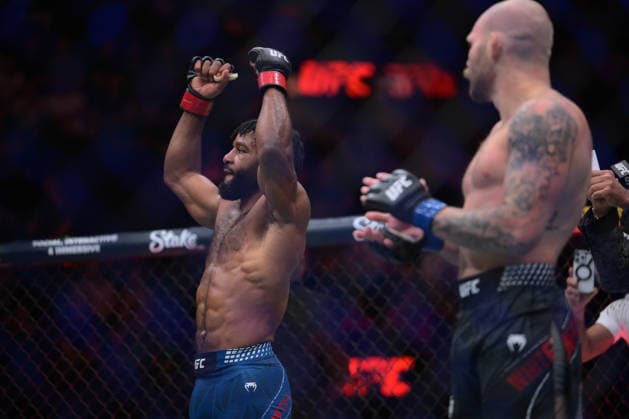 October 3, 2026, Salt Lake, Utah, USA: JACOBE SMITH defeated BRUCE WHITEHEAD by TKO (ground-and-pound) at 1:32 of Round 1 during UFC 332 at the Delta Arena in Utah. UFC 332: Jacobe Smith Defeated Bruce Whitehead By TKO (Ground-And-Pound) At 1:32 Of Round 1  - ZUMAo117 20261003_zsp_o117_003 Copyright: xMikaelxOnax