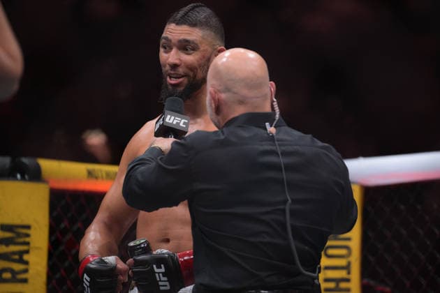 October 3, 2026, Salt Lake City, Utah, USA: JOHNNY WALKER defeated MICK PARKIN by KO (knee) at 3:35 of Round 1during UFC 332 at the Delta Arena in Utah. UFC 332: JJohnny Walker Defeated Mick Parkin By KO - ZUMAo117 20261003_zsp_o117_013 Copyright: xMikaelxOnax