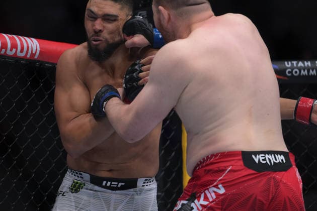October 3, 2026, Salt Lake City, Utah, USA: JOHNNY WALKER defeated MICK PARKIN by KO (knee) at 3:35 of Round 1during UFC 332 at the Delta Arena in Utah. UFC 332: JJohnny Walker Defeated Mick Parkin By KO - ZUMAo117 20261003_zsp_o117_014 Copyright: xMikaelxOnax