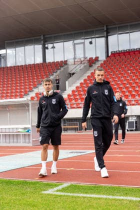 KSV Hessen Kassel vs. SSV Ulm 1846 Soccer, Regionalliga Southwest, Matchday 10, Auestadion Kassel, October 3, 2026, Field Inspection, from left: Christopher Negele, SSV Ulm 1846 Soccer, 19, Simun Birkic SSV Ulm 1846 Soccer, 16 KSV Hessen Kassel vs. SSV Ulm 1846 Soccer, Regionalliga Southwest, Matchday 10, Auestadion Kassel, October 3, 2026. Photo by Lucca Fundel, Kassel Auestadion, Hesse, Germany