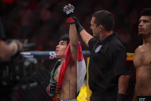 October 3, 2026, Salt Lake City, Utah, USA: IMANOL RODRIGUEZ defeated ALDEN CORIA by TKO (body kick) at 3:11 of Round 1 during UFC 332 at the Delta Arena in Utah. Salt Lake City USA - ZUMAo117 20261003_zsp_o117_090 Copyright: xMikaelxOnax