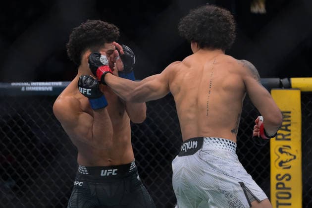 October 3, 2026, Salt Lake City, Utah, USA: IMANOL RODRIGUEZ defeated ALDEN CORIA by TKO (body kick) at 3:11 of Round 1 during UFC 332 at the Delta Arena in Utah. Salt Lake City USA - ZUMAo117 20261003_zsp_o117_075 Copyright: xMikaelxOnax