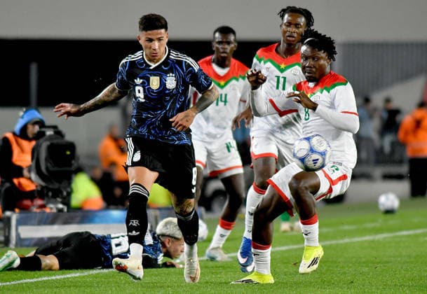 Enzo Fernández, Argentina vs. Burkina Faso. Photo: FOTOBAIRES. Friendly Match Copyright: x FacundoxMoralesx x@facumoralesfotoxFACUNDOxMORALES @facumoralesfotox