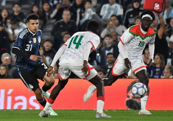 FLORES Argentina vs. Burkina Faso Photo by FOTOBAIRES Copyright: x FacundoxMoralesx x@facumoralesfotoxFACUNDOxMORALES @facumoralesfotox