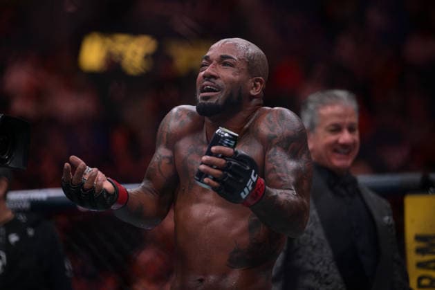 October 3, 2026, Salt Lake City, Utah, USA: ESTEBAN RIBOVICS defeated KING GREEN by TKO (strikes) at 4:08 of Round 1 during UFC 332 at the Delta Arena in Utah. Salt Lake City USA - ZUMAo117 20261003_zsp_o117_142 Copyright: xMikaelxOnax